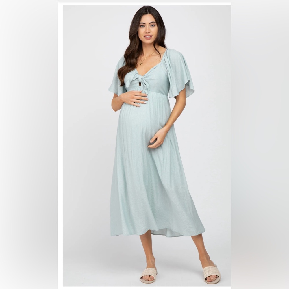 PinkBlush Spring Maternity dress 
Light Blue, Small